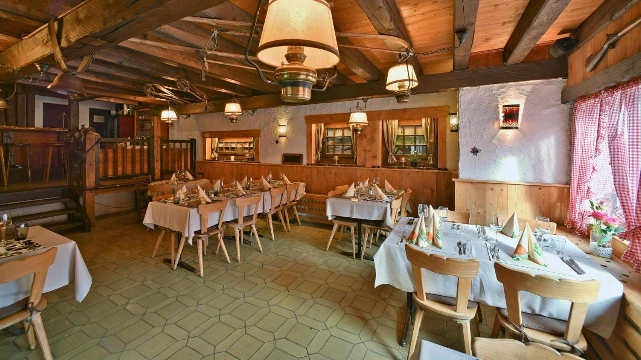 Hotel Restaurant Les Lilas เลส์ ดิอาเบลอเรต์ ภายนอก รูปภาพ
